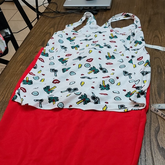 Pencil skirt and top - Picture 2 of 9